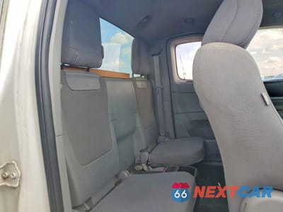 Zdjęcie 10 z 11 samochodu: 2013 TOYOTA TACOMA ACCESS CAB VIN:5TFTX4CN6DX024615 - miniatura