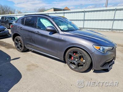 Czwarte zdjęcie samochodu z boku: 2023 ALFA ROMEO STELVIO TI VIN:ZASPAKBN5P7D57165 - miniatura