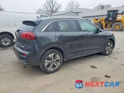 Trzecie zdjęcie samochodu z tyłu: 2022 KIA NIRO EV S VIN:KNDCC3LG0N5159738 - miniatura