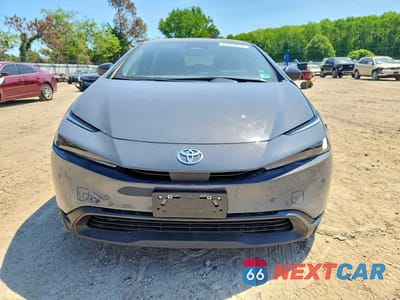 Piąte zdjęcie samochodu w środku: 2025 TOYOTA PRIUS LE VIN:JTDACAAU2S3057479 - miniatura