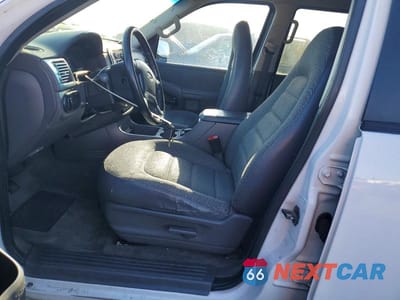 Zdjęcie 7 z 13 samochodu: 2002 FORD EXPLORER XLS VIN:1FMZU72E72ZB59282 - miniatura