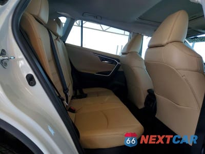 Zdjęcie 10 z 12 samochodu: 2020 TOYOTA RAV4 LIMITED VIN:2T3DWRFV1LW063146 - miniatura