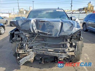 Piąte zdjęcie samochodu w środku: 2021 GMC YUKON XL K1500 SLE VIN:1GKS2FKDXMR330255 - miniatura