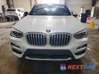 Piąte zdjęcie samochodu w środku: 2019 BMW X3 XDRIVE30I VIN:5UXTR9C58KLP94650 - miniatura