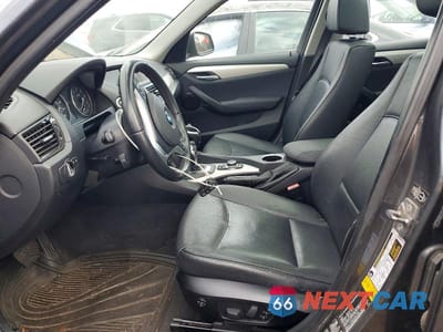 Zdjęcie 7 z 12 samochodu: 2013 BMW X1 XDRIVE28I VIN:WBAVL1C52DVR91394 - miniatura