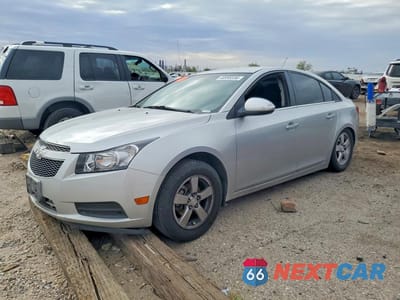 2014 CHEVROLET CRUZE LT 1G1PK5SBXE7384011 - główne zdjęcie licytacji z USA - miniatura