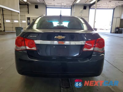 Zdjęcie 6 z 13 samochodu: 2011 CHEVROLET CRUZE LS VIN:1G1PC5SH8B7308347 - miniatura