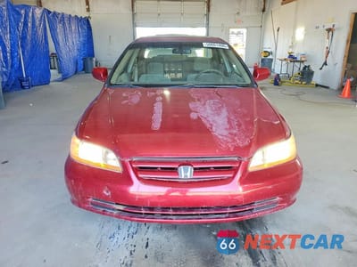 Piąte zdjęcie samochodu w środku: 2001 HONDA ACCORD EX VIN:1HGCG56631A068534 - miniatura