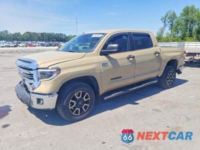 2017 TOYOTA TUNDRA SR5 5TFDW5F19HX585192 - główne zdjęcie licytacji z USA - miniatura