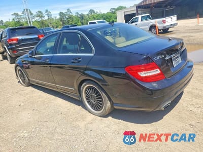 Drugie zdjęcie samochodu z przodu: 2013 MERCEDES-BENZ C 250 VIN:WDDGF4HB4DR254005 - miniatura