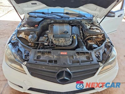 Zdjęcie 11 z 12 samochodu: 2013 MERCEDES-BENZ C 250 VIN:WDDGF4HBXDR284495 - miniatura