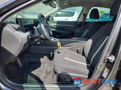 Zdjęcie 7 z 12 samochodu: 2024 HYUNDAI SONATA HYBRID SEL VIN:KMHL34JJ0RA101724 - miniatura