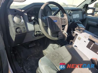 Zdjęcie 8 z 13 samochodu: 2016 FORD F450 SD AMBULANCE VIN:1FD0X4GT9GEC72719 - miniatura