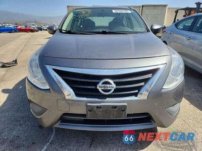 Piąte zdjęcie samochodu w środku: 2016 NISSAN VERSA 1.6 S PLUS VIN:3N1CN7AP4GL857831 - miniatura