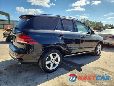 Trzecie zdjęcie samochodu z tyłu: 2016 MERCEDES-BENZ GLE 350 4MATIC VIN:4JGDA5HB4GA756867 - miniatura