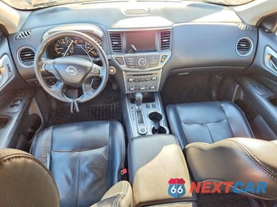 Zdjęcie 8 z 13 samochodu: 2017 NISSAN PATHFINDER SL VIN:5N1DR2MM1HC619566 - miniatura