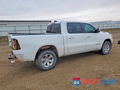 Trzecie zdjęcie samochodu z tyłu: 2022 RAM 1500 LARAMIE VIN:1C6SRFJT3NN285157 - miniatura