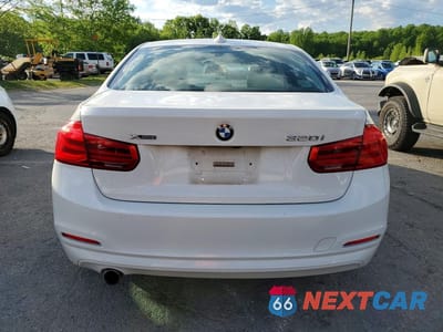 Zdjęcie 6 z 12 samochodu: 2018 BMW 320 XI VIN:WBA8E5G58JNU47311 - miniatura