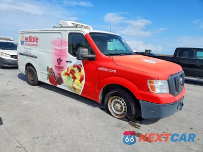 Czwarte zdjęcie samochodu z boku: 2016 NISSAN NV 1500 S VIN:1N6BF0KM2GN812367 - miniatura