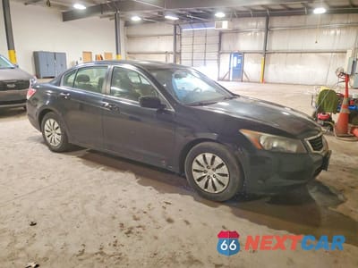 Czwarte zdjęcie samochodu z boku: 2009 HONDA ACCORD LX VIN:1HGCP26369A187002 - miniatura