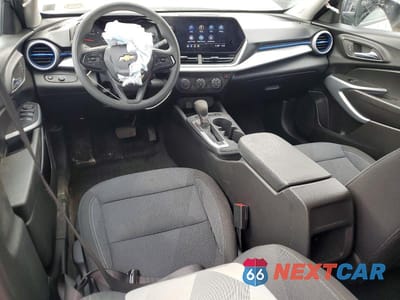 Zdjęcie 8 z 12 samochodu: 2025 CHEVROLET TRAX LS VIN:KL77LFEP3SC032289 - miniatura