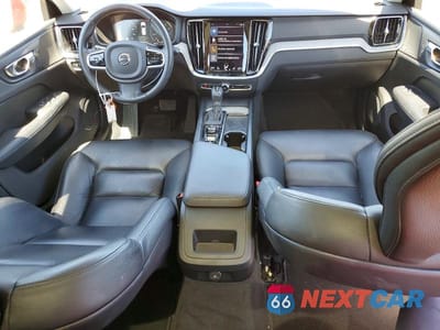 Zdjęcie 8 z 14 samochodu: 2021 VOLVO V60 CROSS COUNTRY T5 MOMENTUM VIN:YV4102WK3M1070923 - miniatura