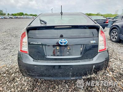 Zdjęcie 6 z 12 samochodu: 2012 TOYOTA PRIUS THREE VIN:JTDKN3DU0C5428330 - miniatura