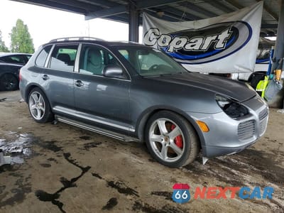 Czwarte zdjęcie samochodu z boku: 2006 PORSCHE CAYENNE TURBO VIN:WP1AC29P86LA93248 - miniatura