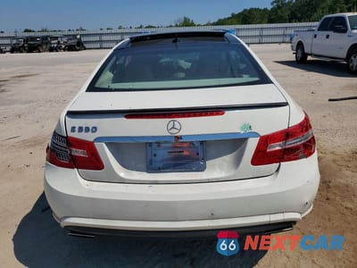 Zdjęcie 6 z 12 samochodu: 2010 MERCEDES-BENZ E 550 VIN:WDDKJ7CB6AF042995 - miniatura