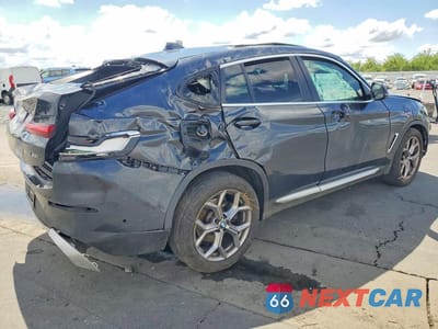 Trzecie zdjęcie samochodu z tyłu: 2023 BMW X4 XDRIVE30I VIN:5UX33DT09P9P27875 - miniatura