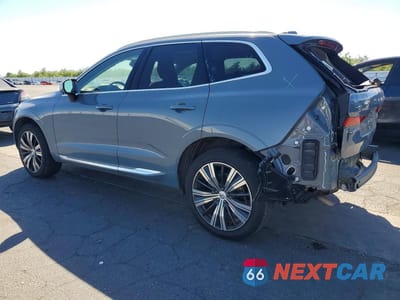 Drugie zdjęcie samochodu z przodu: 2023 VOLVO XC60 PLUS VIN:YV4L12DN3P1254900 - miniatura