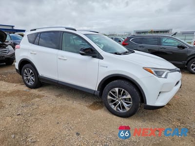 Czwarte zdjęcie samochodu z boku: 2017 TOYOTA RAV4 HYBRID XLE VIN:JTMRJREV9HD071764 - miniatura