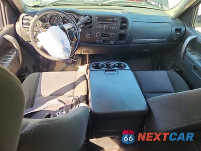 Zdjęcie 8 z 12 samochodu: 2011 GMC SIERRA K1500 SLE VIN:1GTR2VE38BZ222656 - miniatura