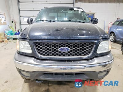 Piąte zdjęcie samochodu w środku: 2003 FORD F150 SUPERCREW VIN:1FTRW08L03KB25738 - miniatura