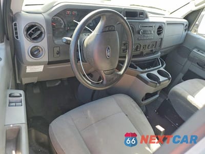 Zdjęcie 8 z 12 samochodu: 2014 FORD E250 E250 VIN:1FTNE2EL7EDA47547 - miniatura
