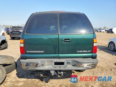 Zdjęcie 6 z 12 samochodu: 2004 CHEVROLET SUBURBAN K2500 VIN:3GNGK26U04G230578 - miniatura