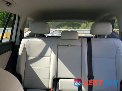 Zdjęcie 10 z 13 samochodu: 2019 VOLKSWAGEN TIGUAN SE VIN:3VV2B7AX5KM040762 - miniatura