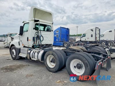 Trzecie zdjęcie samochodu z tyłu: 2019 INTERNATIONAL LT625 SEMI TRUCK VIN:3HCDZTZR6KL732412 - miniatura