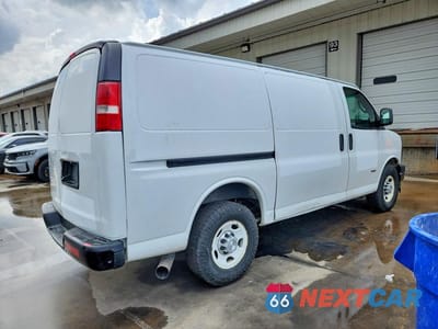 Trzecie zdjęcie samochodu z tyłu: 2017 CHEV EXPRESS G2500 VIN:1GCWGAF1XH1217198 - miniatura