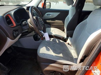 Zdjęcie 7 z 13 samochodu: 2015 JEEP RENEGADE LATITUDE VIN:ZACCJABT2FPC34831 - miniatura