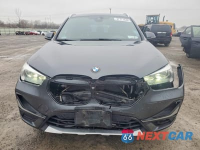 Piąte zdjęcie samochodu w środku: 2020 BMW X1 XDRIVE28I VIN:WBXJG9C09L5R45796 - miniatura