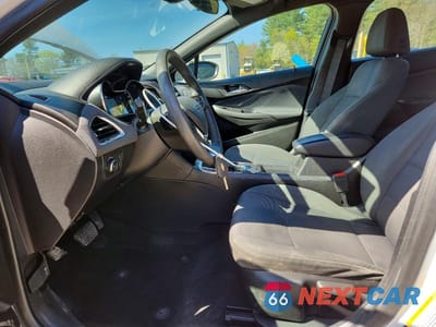 Zdjęcie 7 z 13 samochodu: 2019 CHEVROLET CRUZE LT VIN:1G1BE5SM5K7109449 - miniatura