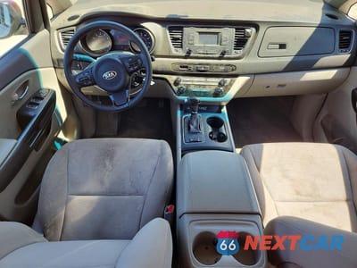 Zdjęcie 8 z 12 samochodu: 2015 KIA SEDONA LX VIN:KNDMB5C12F6051230 - miniatura