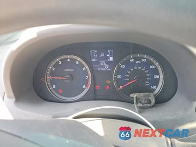 Zdjęcie 9 z 13 samochodu: 2017 HYUNDAI ACCENT SE VIN:KMHCT4AE8HU265867 - miniatura