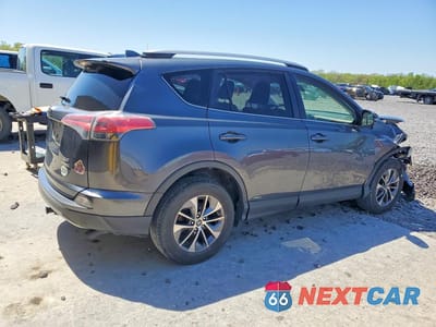 Trzecie zdjęcie samochodu z tyłu: 2017 TOYOTA RAV4 HYBRID XLE VIN:JTMRJREV7HD062934 - miniatura