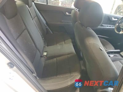 Zdjęcie 10 z 12 samochodu: 2021 KIA RIO LX VIN:3KPA24AD2ME404132 - miniatura