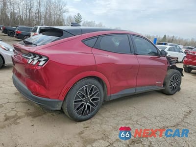 Trzecie zdjęcie samochodu z tyłu: 2025 FORD MUSTANG MACH-E PREMIUM VIN:3FMTK3SU7SMA64721 - miniatura