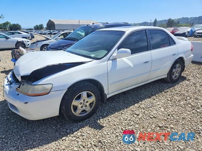 2000 HONDA ACCORD EX 1HGCG1658YA096727 - główne zdjęcie licytacji z USA - miniatura