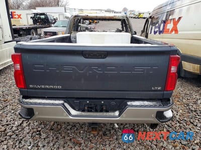 Zdjęcie 6 z 11 samochodu: 2020 CHEVROLET SILVERADO K3500 LTZ VIN:1GC4YUEY9LF243016 - miniatura
