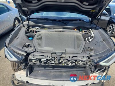 Zdjęcie 11 z 12 samochodu: 2019 AUDI E-TRON PRESTIGE VIN:WA1VAAGE3KB006838 - miniatura